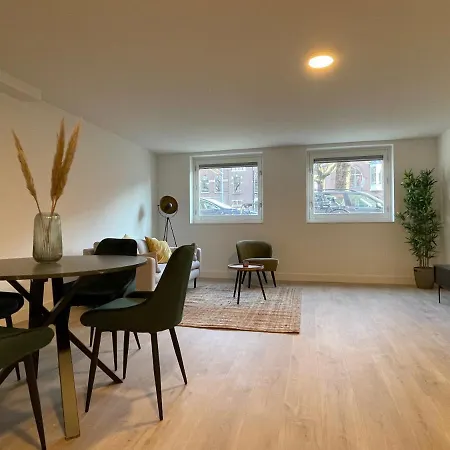 Awesome 1 Bedroom Serviced 54m2 -mnl A- Lägenhet Rotterdam