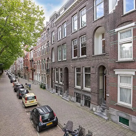 Awesome 1 Bedroom Serviced 54m2 -mnl A- Lägenhet *